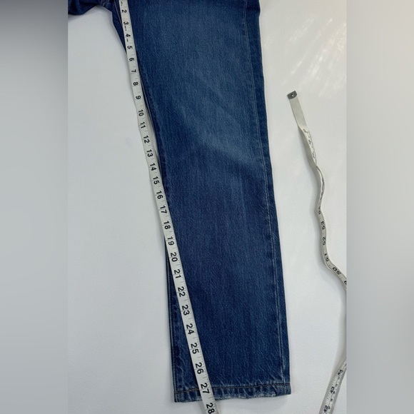 Levi’s 501 Button Fly Short Skinny Distressed Jeans Womens 28 X 28 - Picture 14 of 15